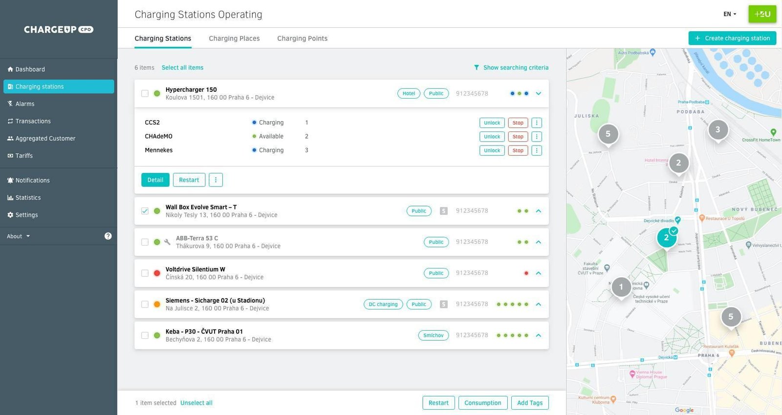 Charge-point operator dashboard listing charging stations (Hypercharger 150, Wall Box Evolve Smart, ABB-Terra) with CCS2/CHAdeMO/Mennekes connector statuses, unlock/stop controls, and a map of station locations